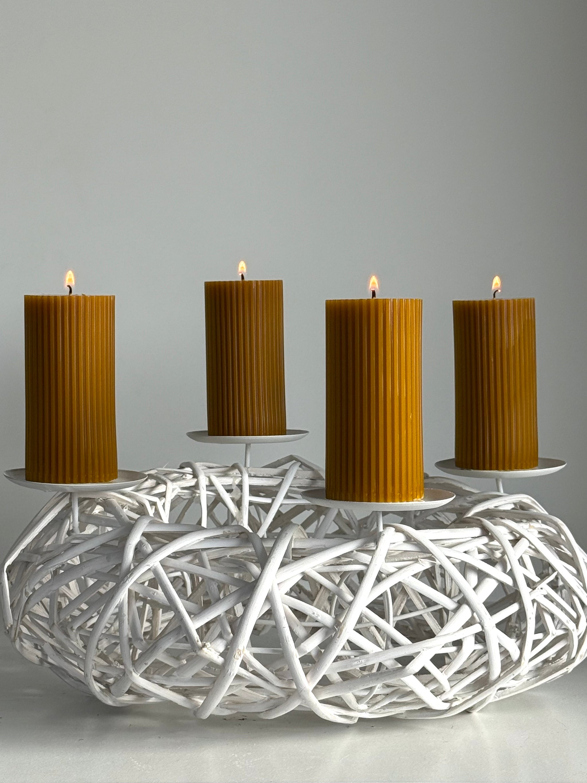 Adventskerzen aus reinem Bienenwachs – Handgegossen (4er-Set)