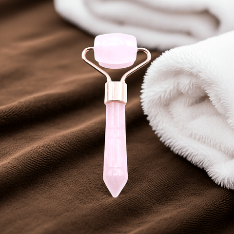 Edelstein Mini Roller – Rosenquarz  - Sanfte Gesichtsmassage & Selfcare Tool