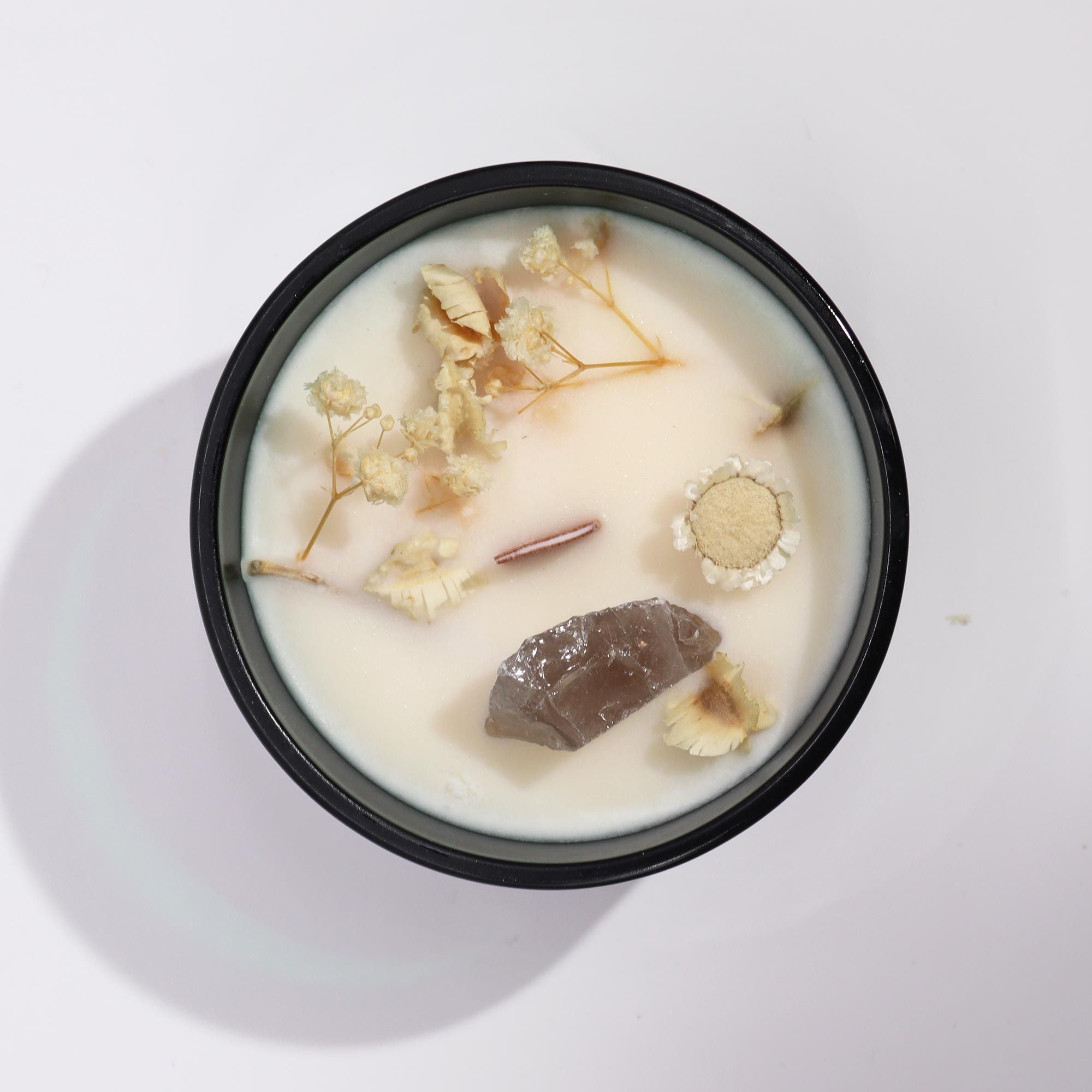 Hop Hare Kristall Magische Blume Kerze – Der Löwe | Jasmin & Bergkristall - 330 g