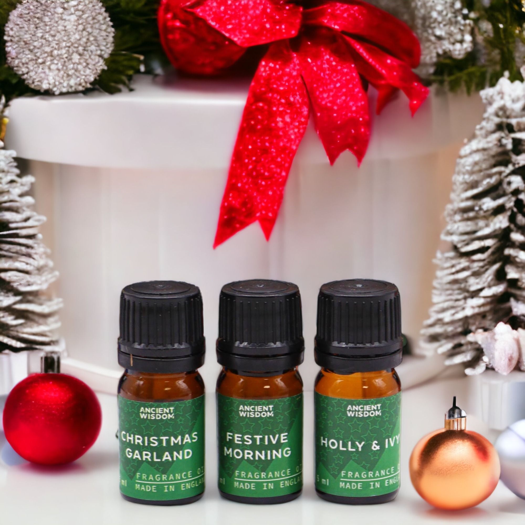 Holy Scents of Christmas – 12er Weihnachtsduft-Set (á 5 ml) - Winterliche Duftöle für festliche Stimmung & gemütliche Rituale