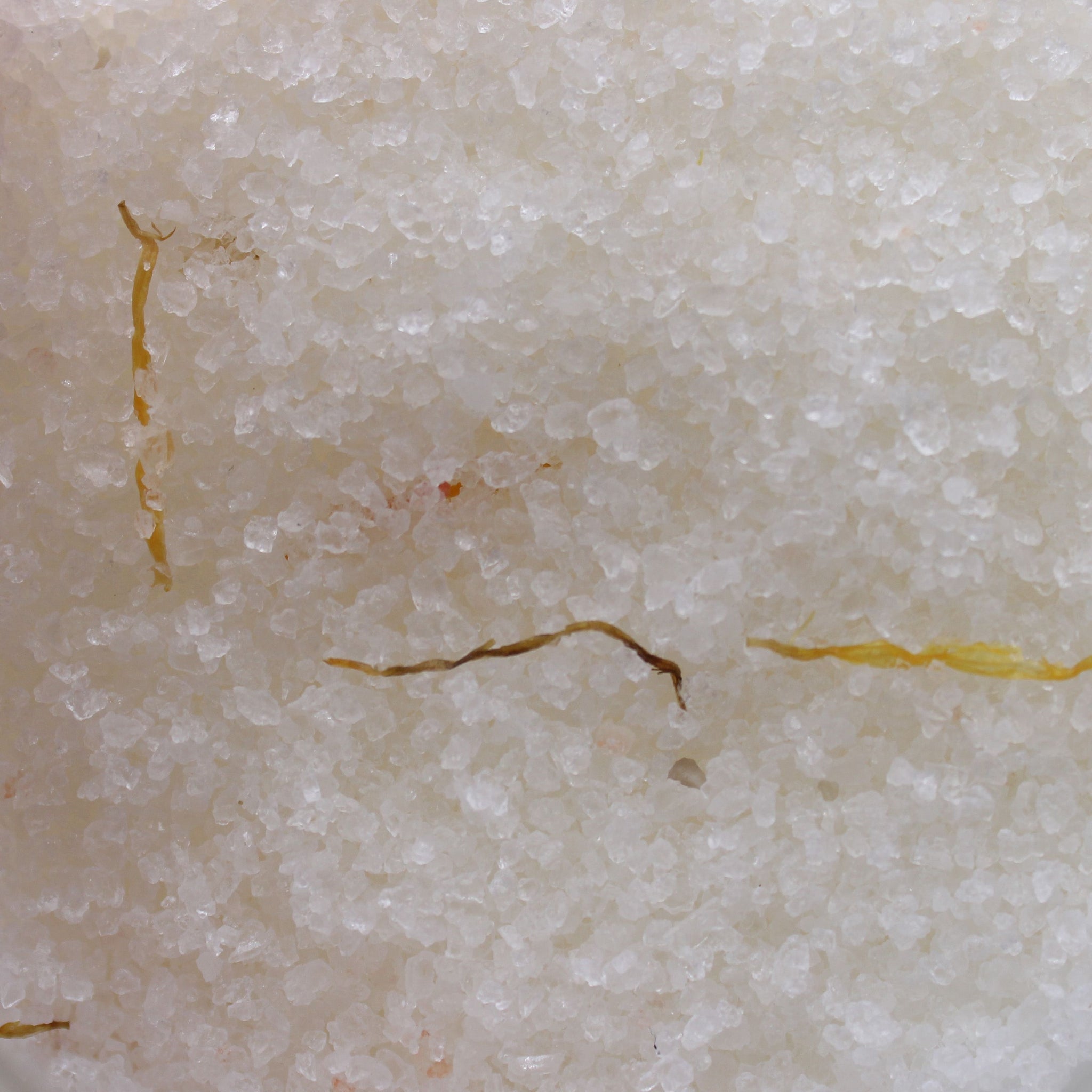 Himalaya Badesalz „Energise“ – Zitrone, Orange & Ingwer für neuen Schwung, 500 g